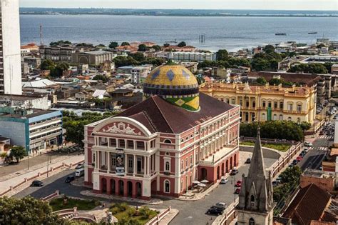 Il Teatro Amazonas: Un gioiello architettonico nella giungla amazzonica!