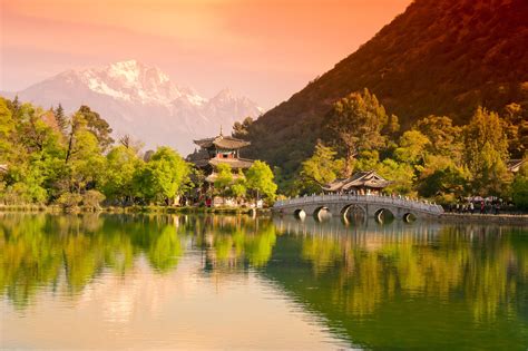 Lijiang Waterfall! Immersive Natural Wonder with Cascading Beauty